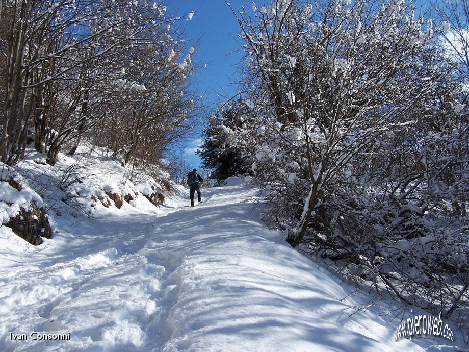 03 La neve si fà gia alta.jpg